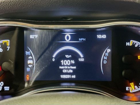 Used 2020 Jeep Grand Cherokee Altitude AWD/4WD image 10
