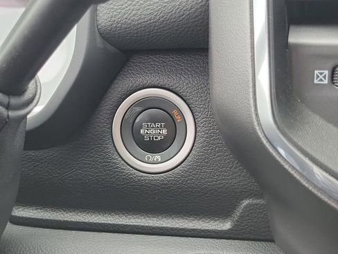 Used 2026 RAM 3500 Laramie AWD/4WD image 31