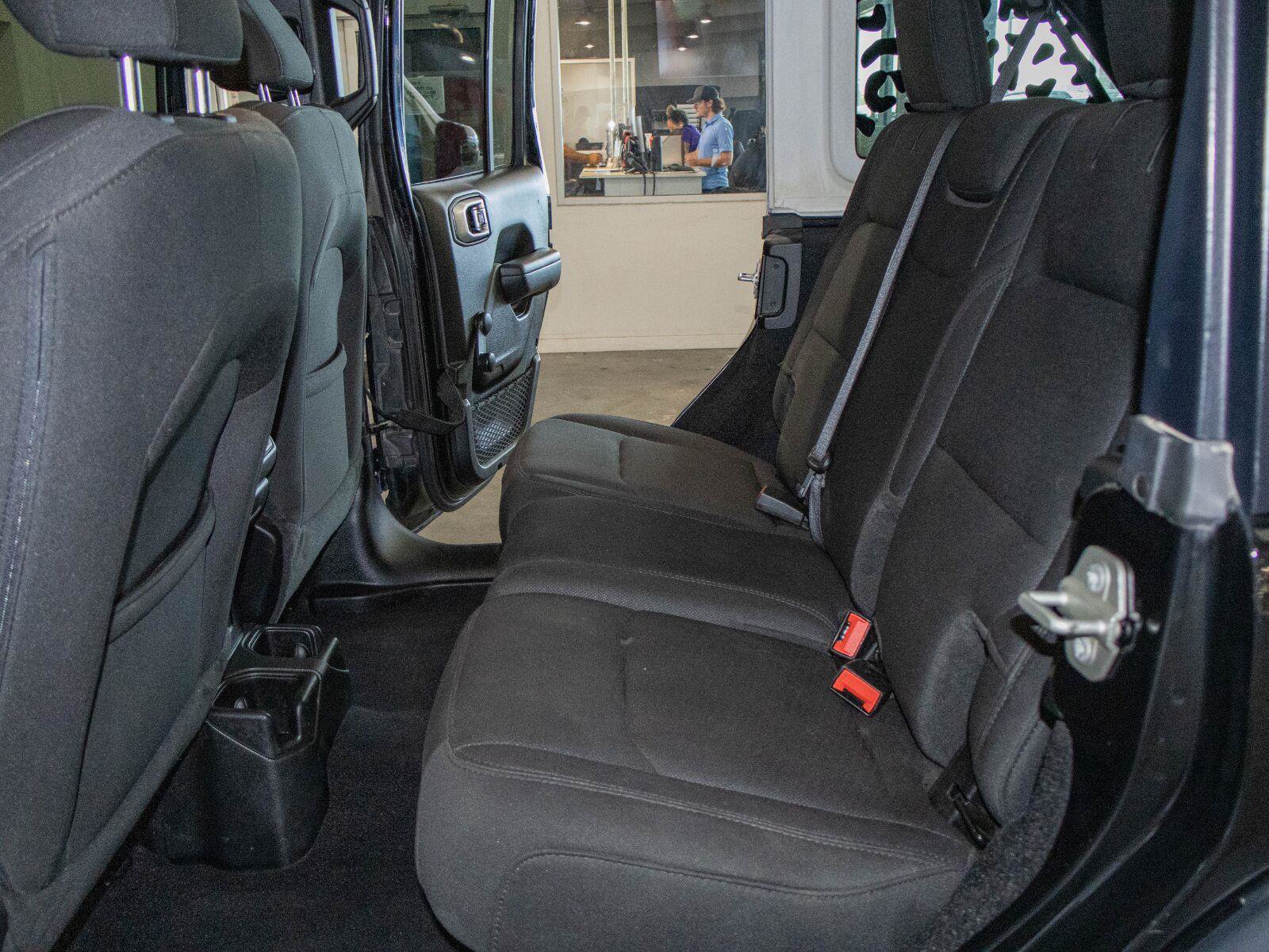 Used 2023 Jeep Wrangler Unlimited Sport AWD/4WD image 13