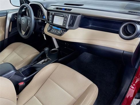 Used 2015 Toyota RAV4 XLE image 31