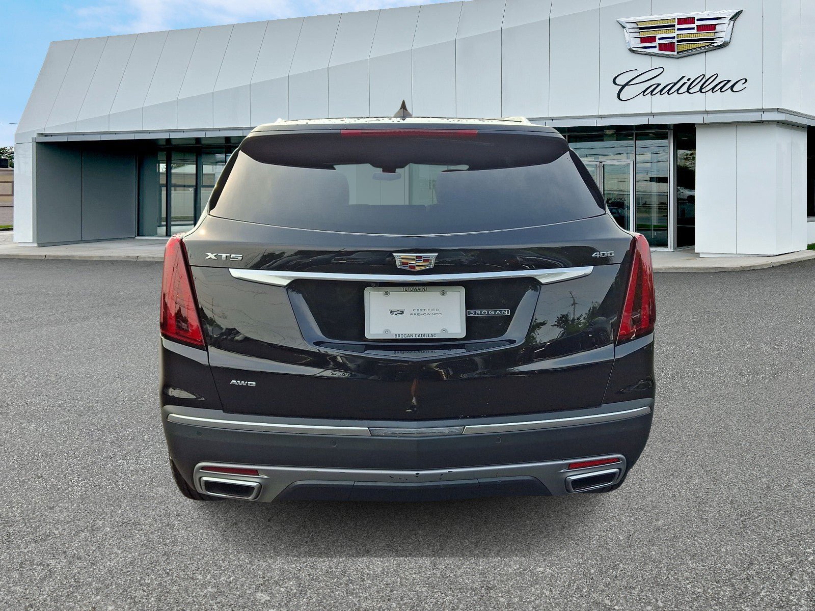 Certified 2023 Cadillac XT5 Premium Luxury AWD/4WD image 4