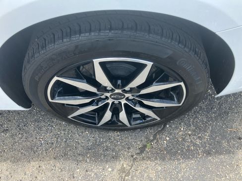 Used 2024 Chevrolet Malibu RS w/ LPO, Floor Liner Package FWD image 6
