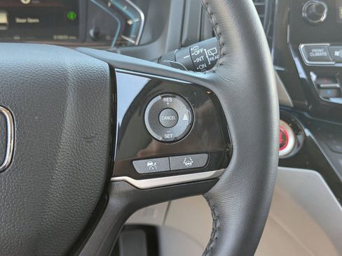 Certified 2024 Honda Odyssey Touring image 22