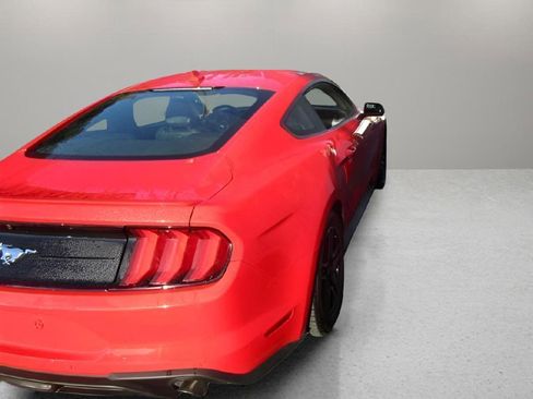 Used 2022 Ford Mustang Premium RWD image 6