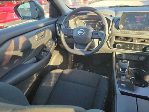 Certified 2025 Nissan Rogue S image 10