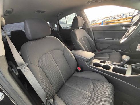 Used 2020 Kia Optima LX image 28