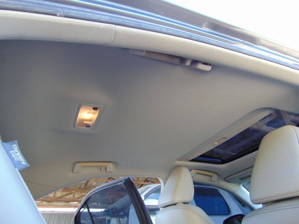 Used 2014 Lexus IS 350 w/ Navigation Package RWD image 24