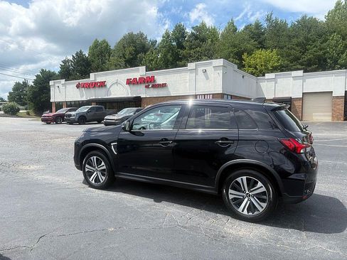 Used 2024 Mitsubishi Outlander Sport SE AWD/4WD image 1