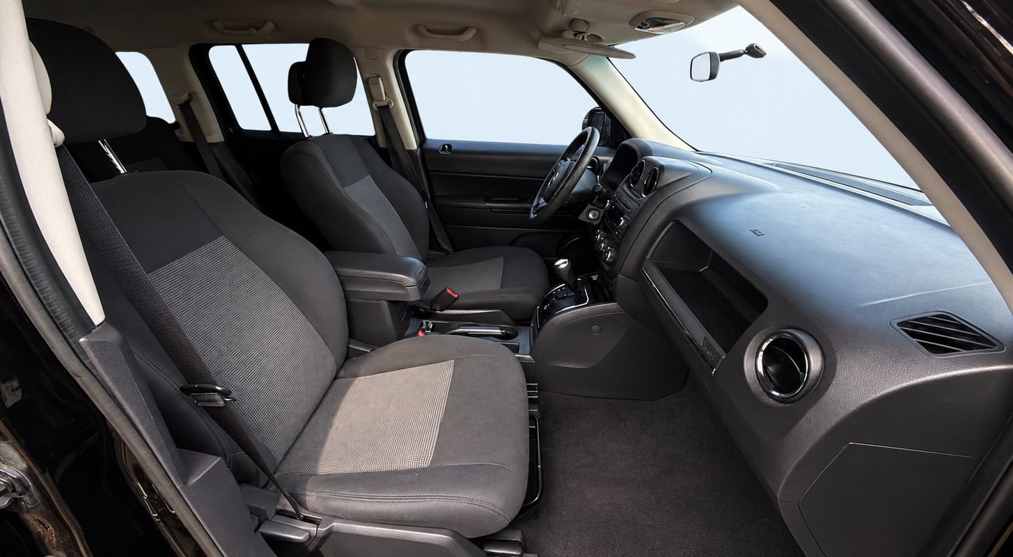 Used 2015 Jeep Patriot Sport w/ Power Value Group AWD/4WD image 10