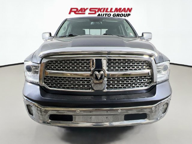 Used 2017 RAM 1500 Laramie w/ Convenience Group AWD/4WD image 2