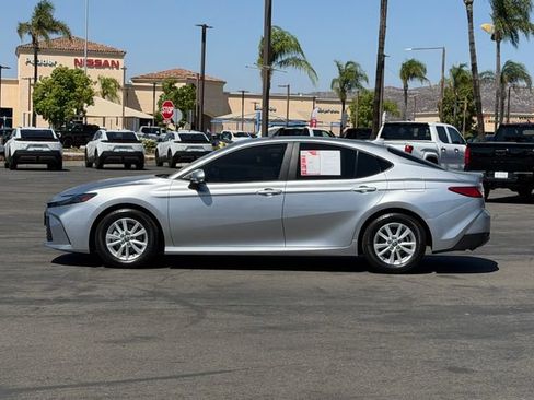 Used 2025 Toyota Camry LE FWD image 9
