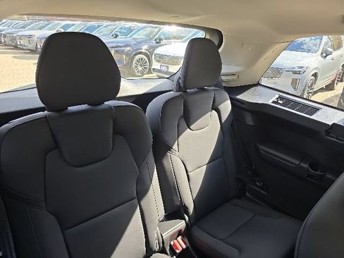 New 2026 Volvo XC90 B5 Core AWD/4WD image 17