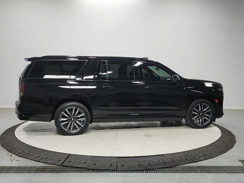 Used 2023 Cadillac Escalade ESV Sport w/ Touring Package AWD/4WD image 8