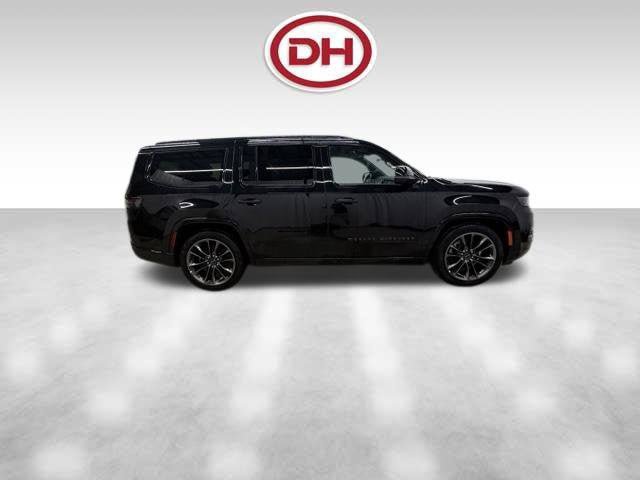 Used 2024 Jeep Grand Wagoneer Series III w/ Rear Seat Video Group 1 AWD/4WD image 2