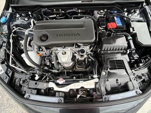 Used 2025 Honda Civic Sport image 17