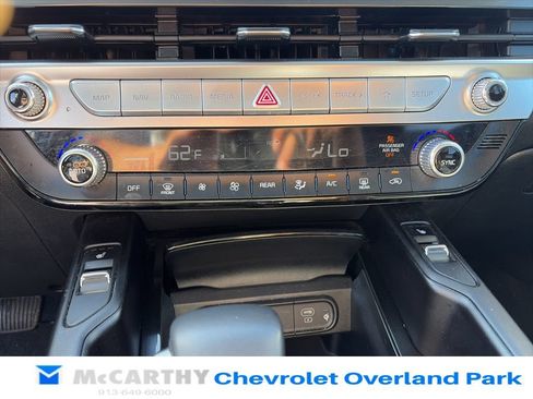 Used 2025 Kia Telluride S FWD image 14