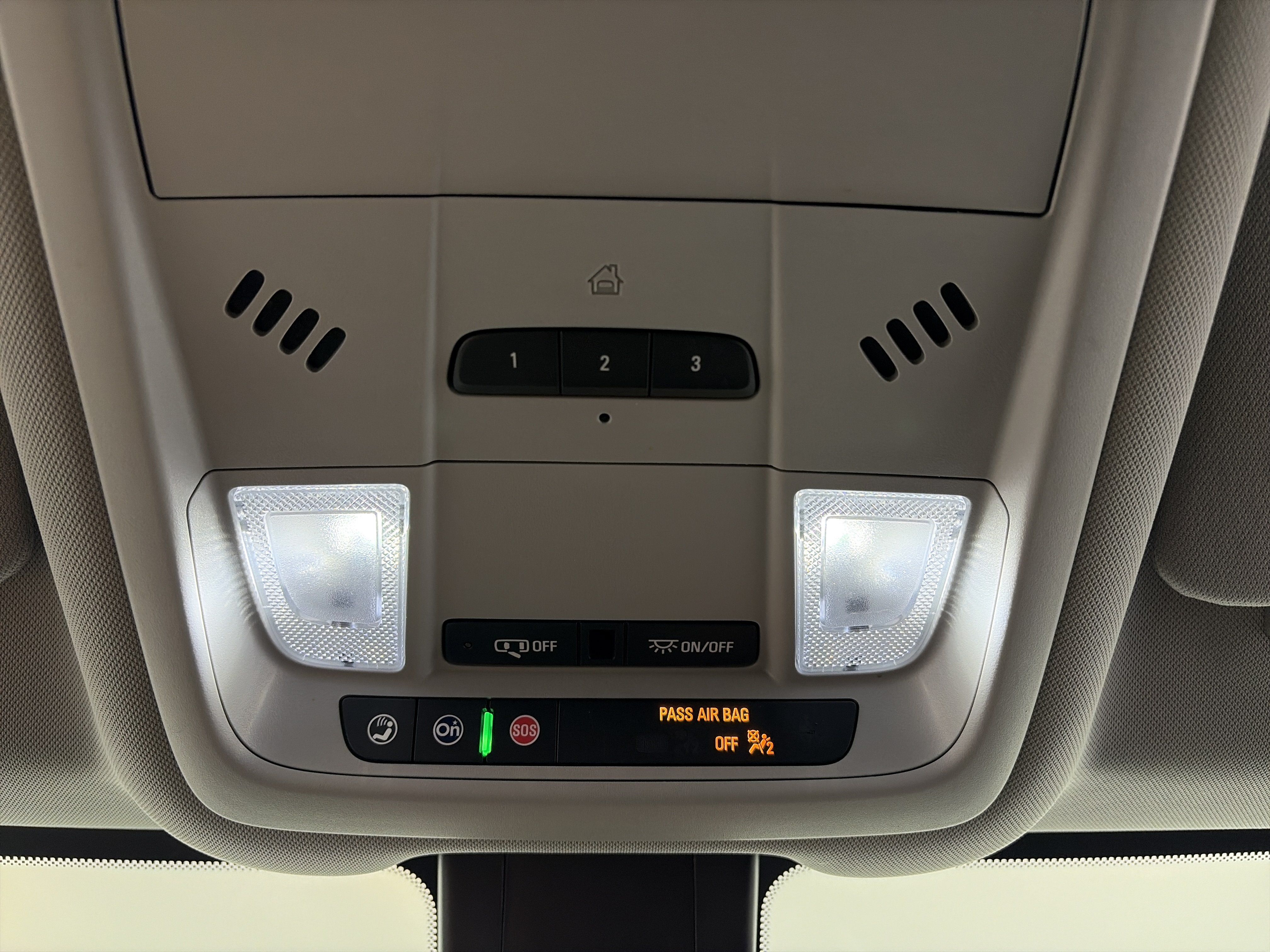 Certified 2024 GMC Terrain SLT AWD/4WD image 33