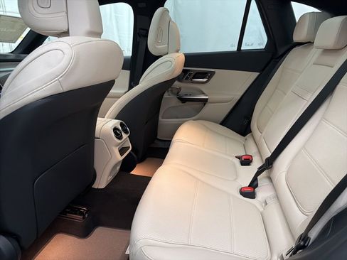New 2026 Mercedes-Benz GLC 300 image 20