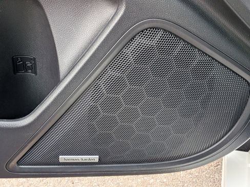 Certified 2025 Subaru Legacy Limited image 10