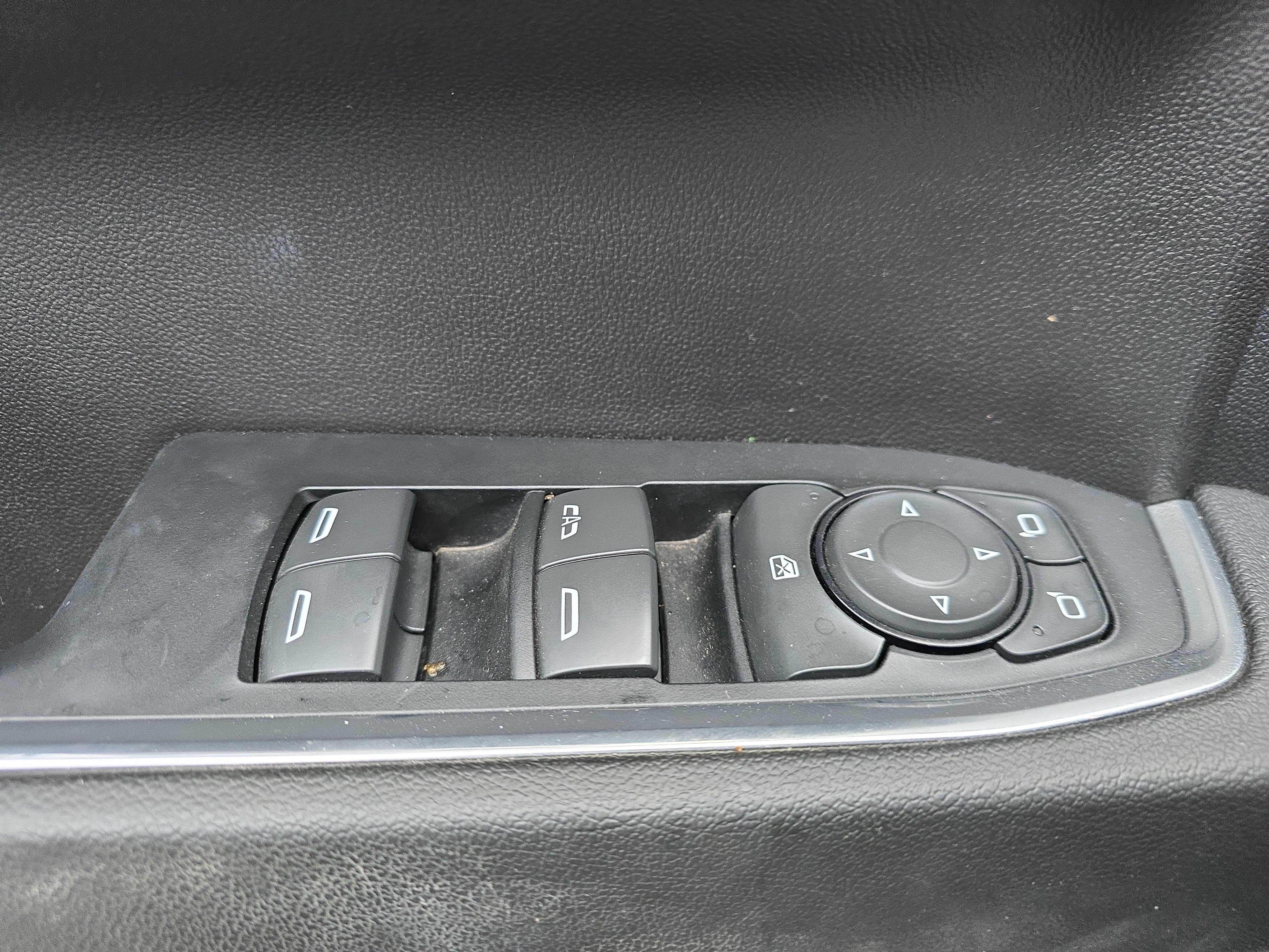 Used 2024 Chevrolet Silverado 1500 RST w/ Convenience Package II AWD/4WD image 19