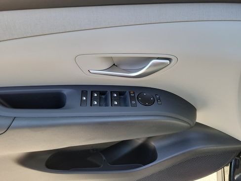 Used 2025 Hyundai Tucson SEL FWD image 15