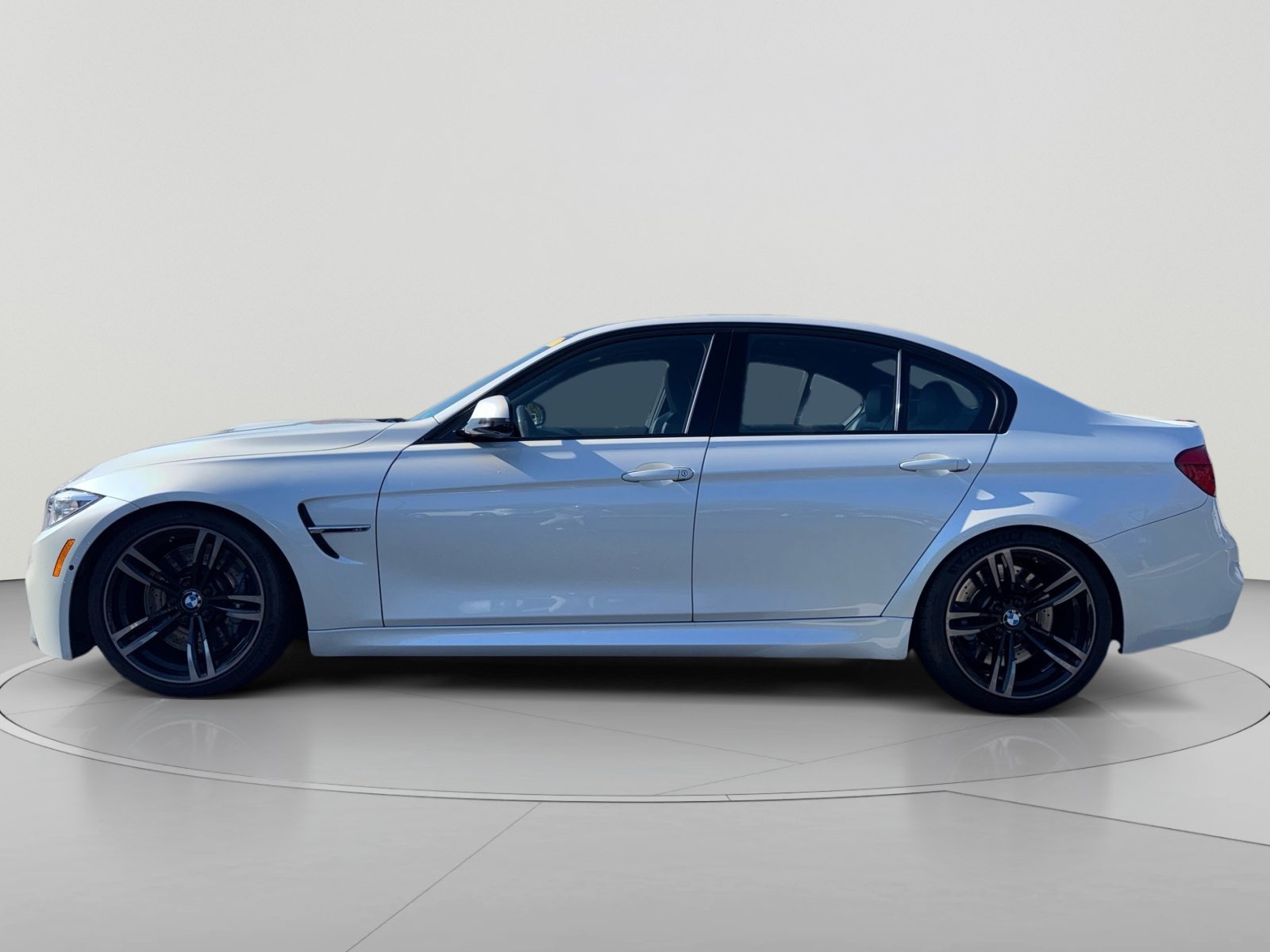 Used 2016 BMW M3 RWD image 6