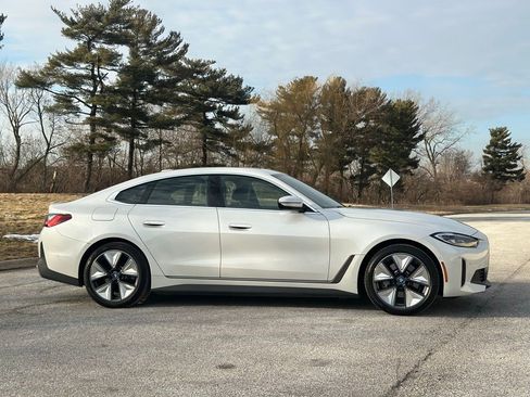 Certified 2024 BMW i4 eDrive35 w/ Premium Package image 8