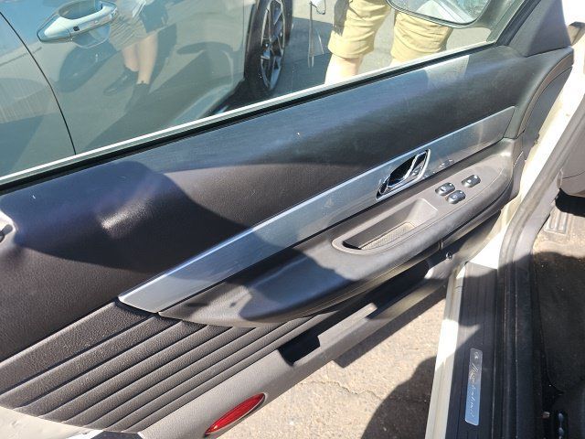 Used 2002 Ford Thunderbird RWD image 8