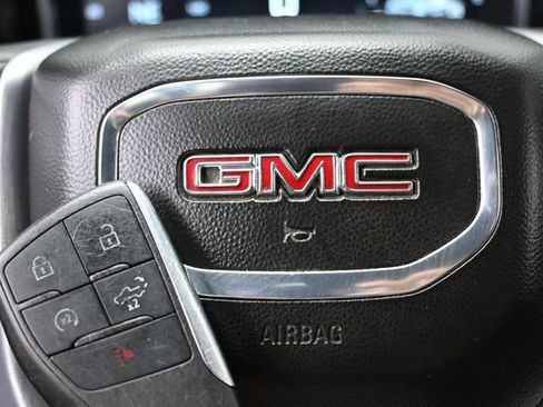 Used 2025 GMC Sierra 1500 SLT AWD/4WD image 44