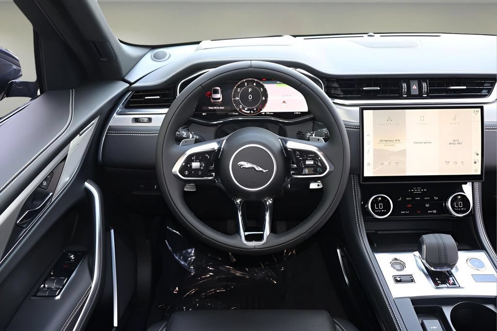 New 2026 Jaguar F-PACE R-Dynamic S AWD/4WD image 14