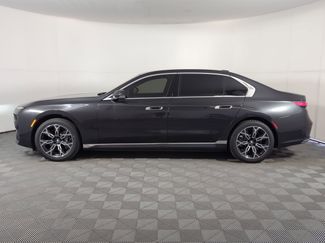 New 2025 BMW i7 eDrive50 w/ Premium Package video 2