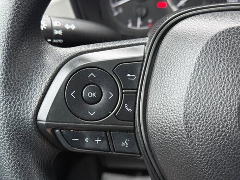 Used 2022 Toyota Corolla LE image 20