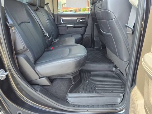 Used 2018 RAM 1500 Laramie w/ Convenience Group AWD/4WD image 40