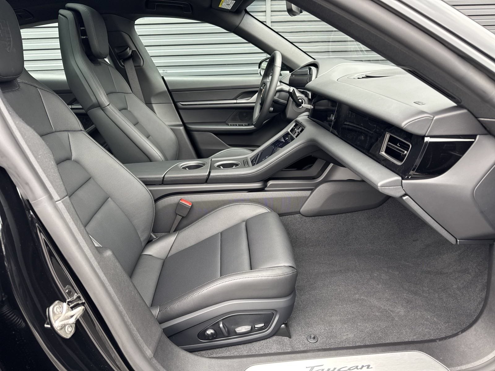 Certified 2025 Porsche Taycan w/ Premium Package RWD image 35