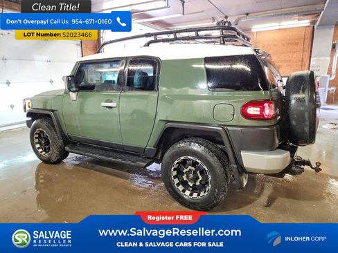 Used 2014 Toyota FJ Cruiser 4WD w/ Upgrade Package image 3