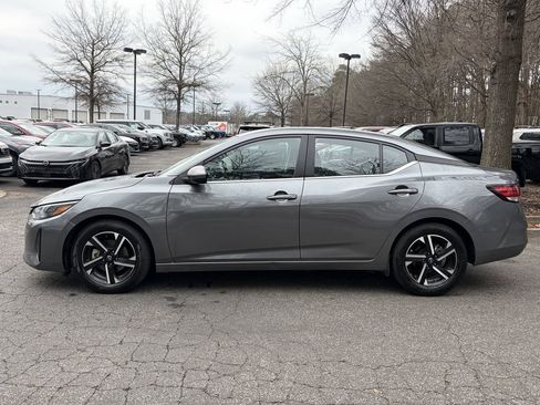 Used 2024 Nissan Sentra SV image 2
