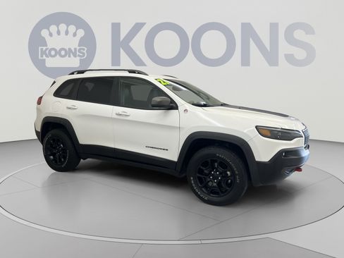 Used 2021 Jeep Cherokee Trailhawk w/ Trailer Tow Group AWD/4WD image 10