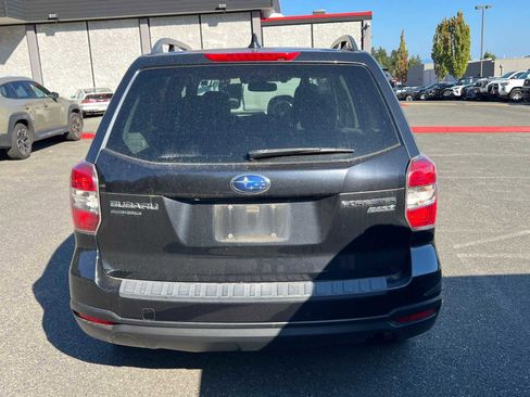 Used 2016 Subaru Forester 2.5i Premium image 8