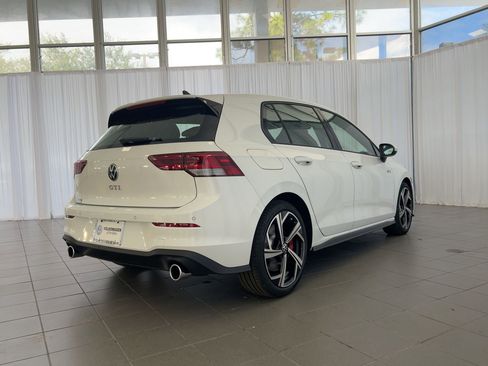 New 2026 Volkswagen Golf SE image 9