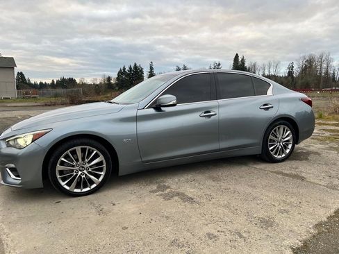 Used 2018 INFINITI Q50 Luxe image 3