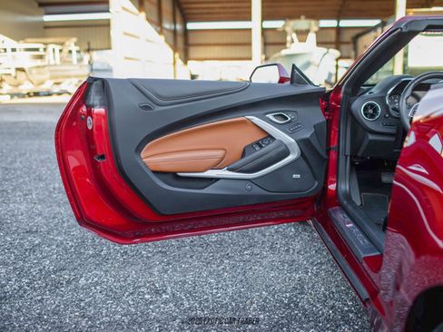 Used 2021 Chevrolet Camaro SS image 28