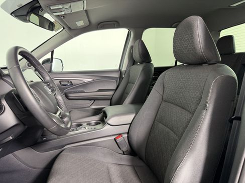 Used 2024 Honda Ridgeline Sport image 4