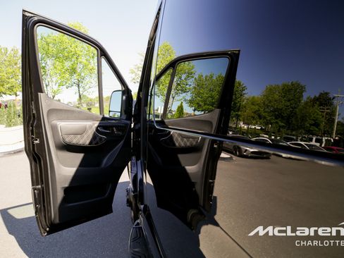 New 2024 Mercedes-Benz Sprinter 3500 image 9