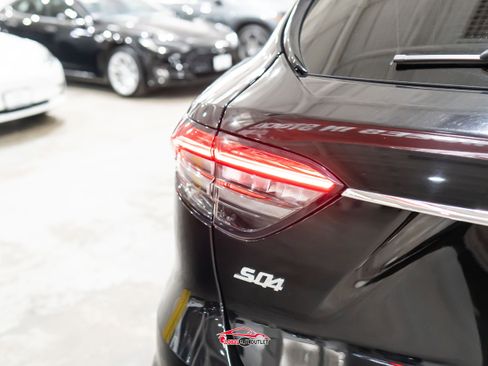 Used 2021 Maserati Levante S AWD/4WD image 44