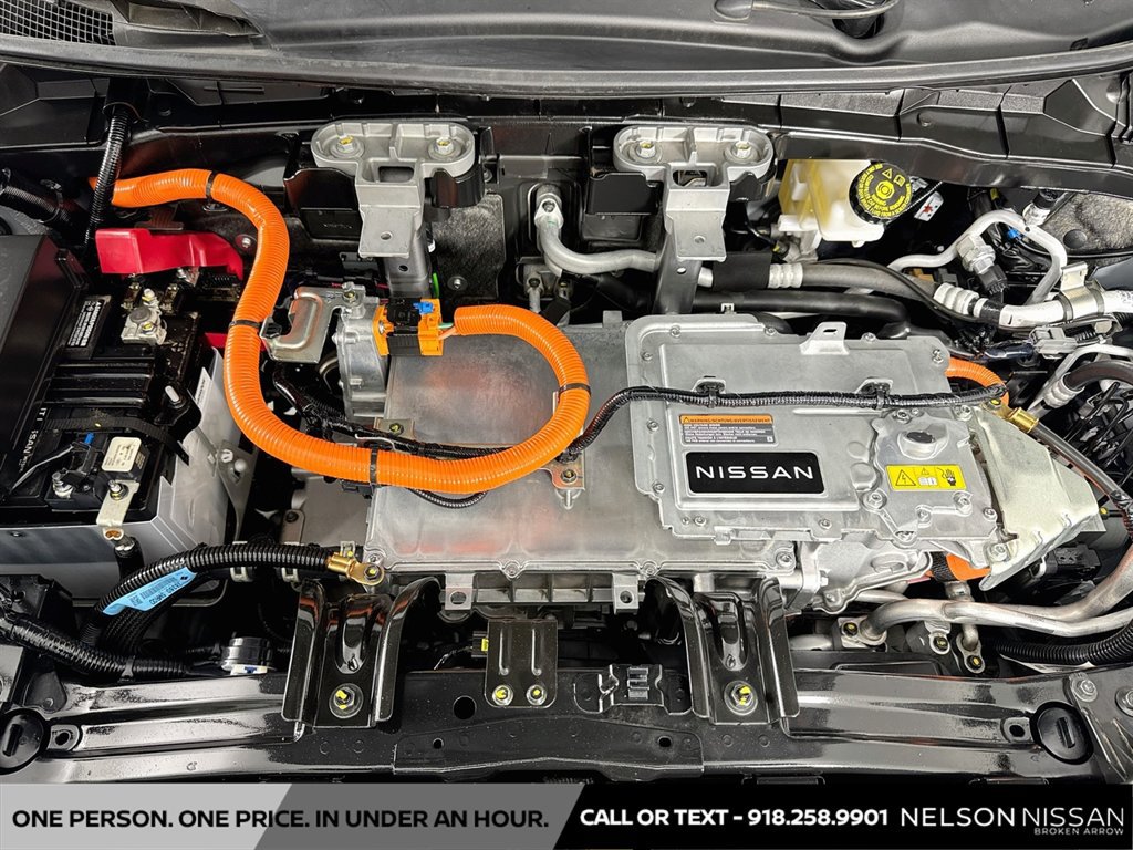 Certified 2023 Nissan Ariya AWD image 29