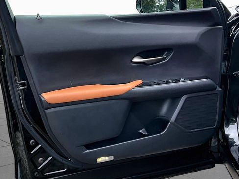 Used 2020 Lexus UX 200 w/ Accessory Package 2 FWD image 26