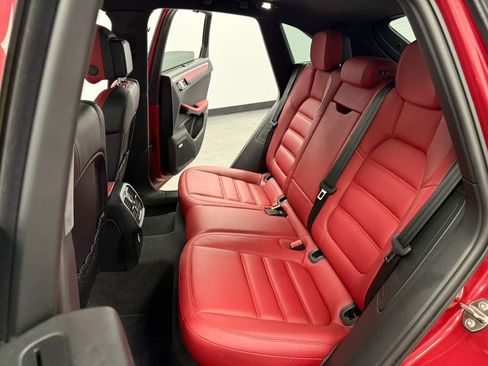 Used 2015 Porsche Macan Turbo w/ Premium Package Plus AWD/4WD image 53