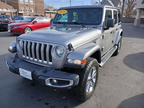 Used 2020 Jeep Wrangler Unlimited Sahara image 3