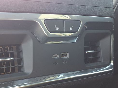 Used 2024 Chevrolet Silverado 1500 LTZ w/ LTZ Premium Package image 24