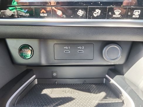 New 2026 Nissan Rogue Platinum w/ Platinum Premium Package image 16